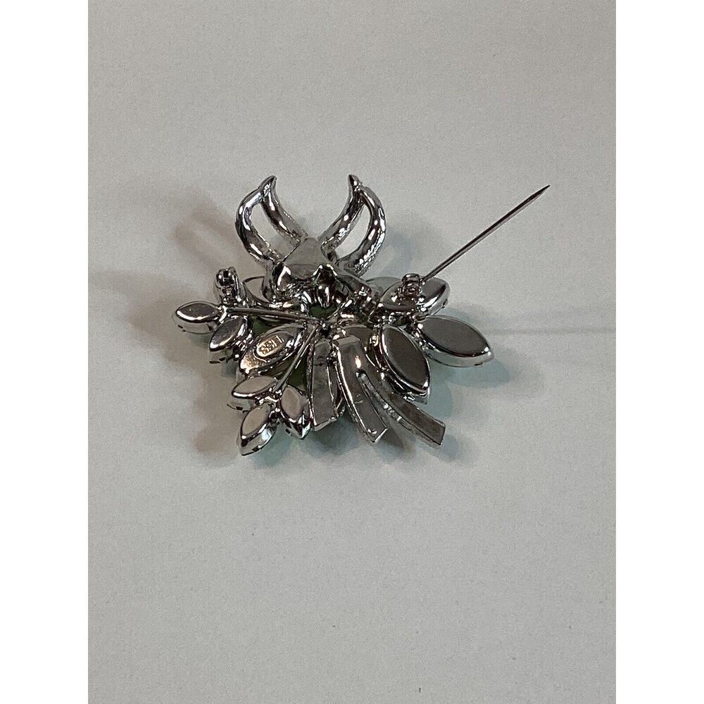 Vtg WEISS Clear Lt Green Prong Set Crystal BROOCH Sparkly Flower Spray 2” Classy - Picture 8 of 10